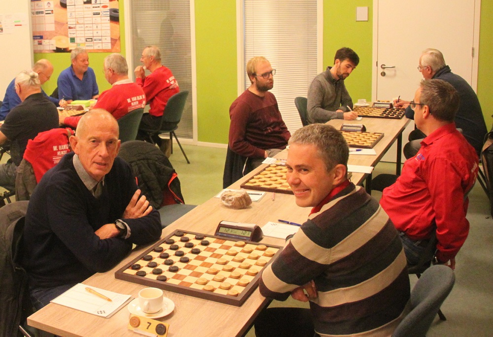 Damclub uit Schiedam verslaat in Drenthe directe concurrent Hijken