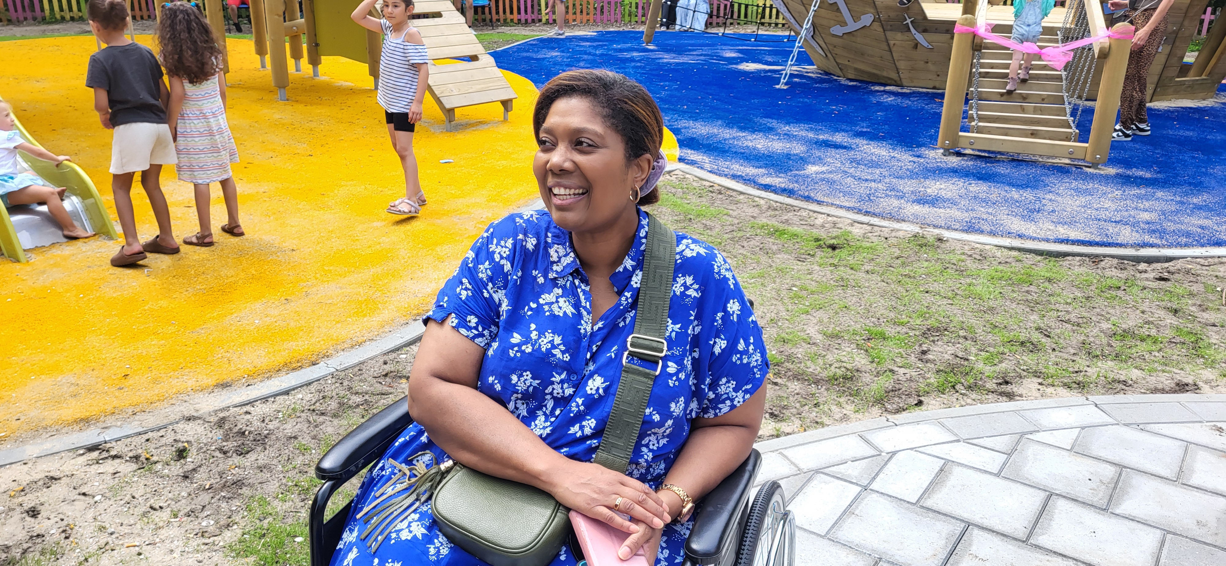 Feestelijke opening Speeleiland in Schiedam Nieuwland