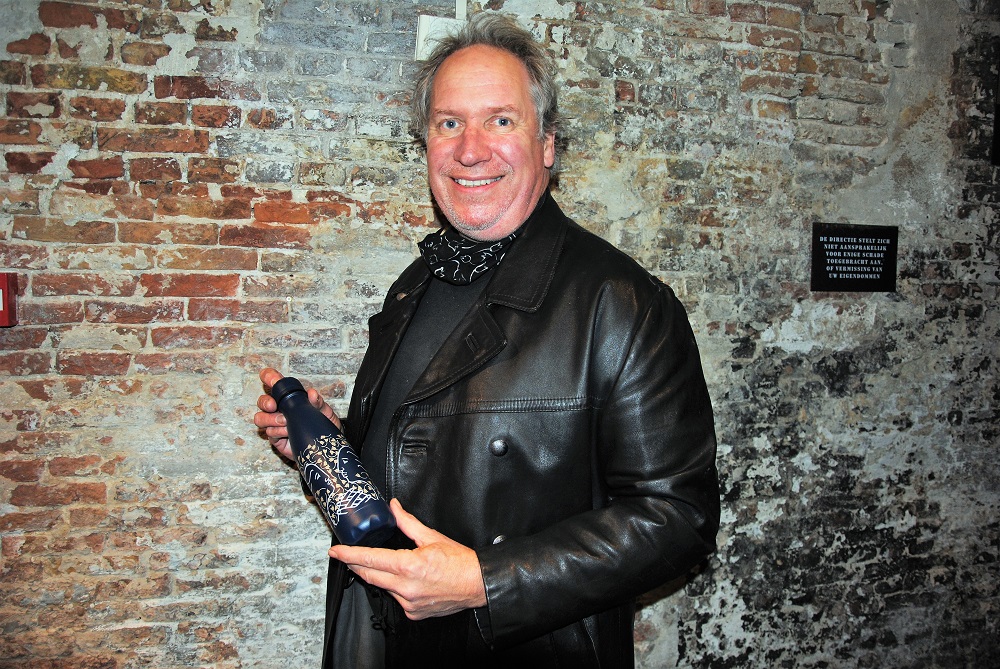 Tange showt speciale editie 'Schiedam Blue Thermosfles' 