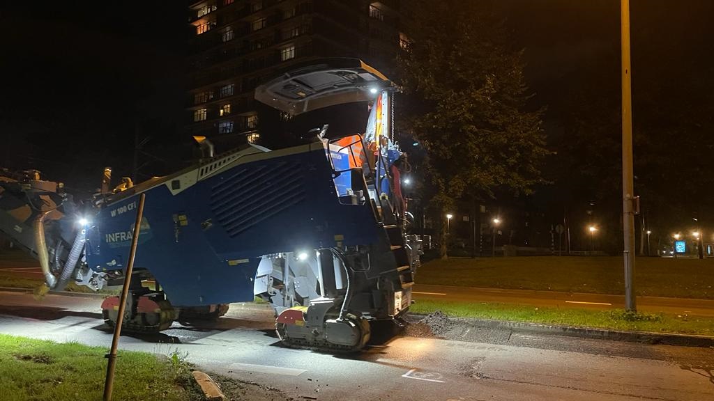 Maandag- op dinsdagnacht begint aanpak wegdek Zwaluwlaan