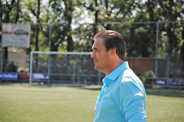Trainer Toon Wolters gaat zijn 7e seizoen in bij HBSS