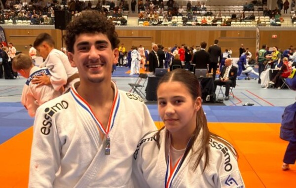 Van Rei via Hajime tot Yame