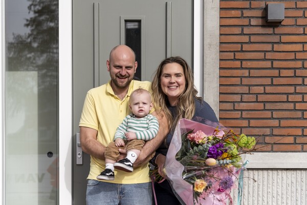 Eerste bewoners nieuwe fase Dirkzwager ontvangen sleutel