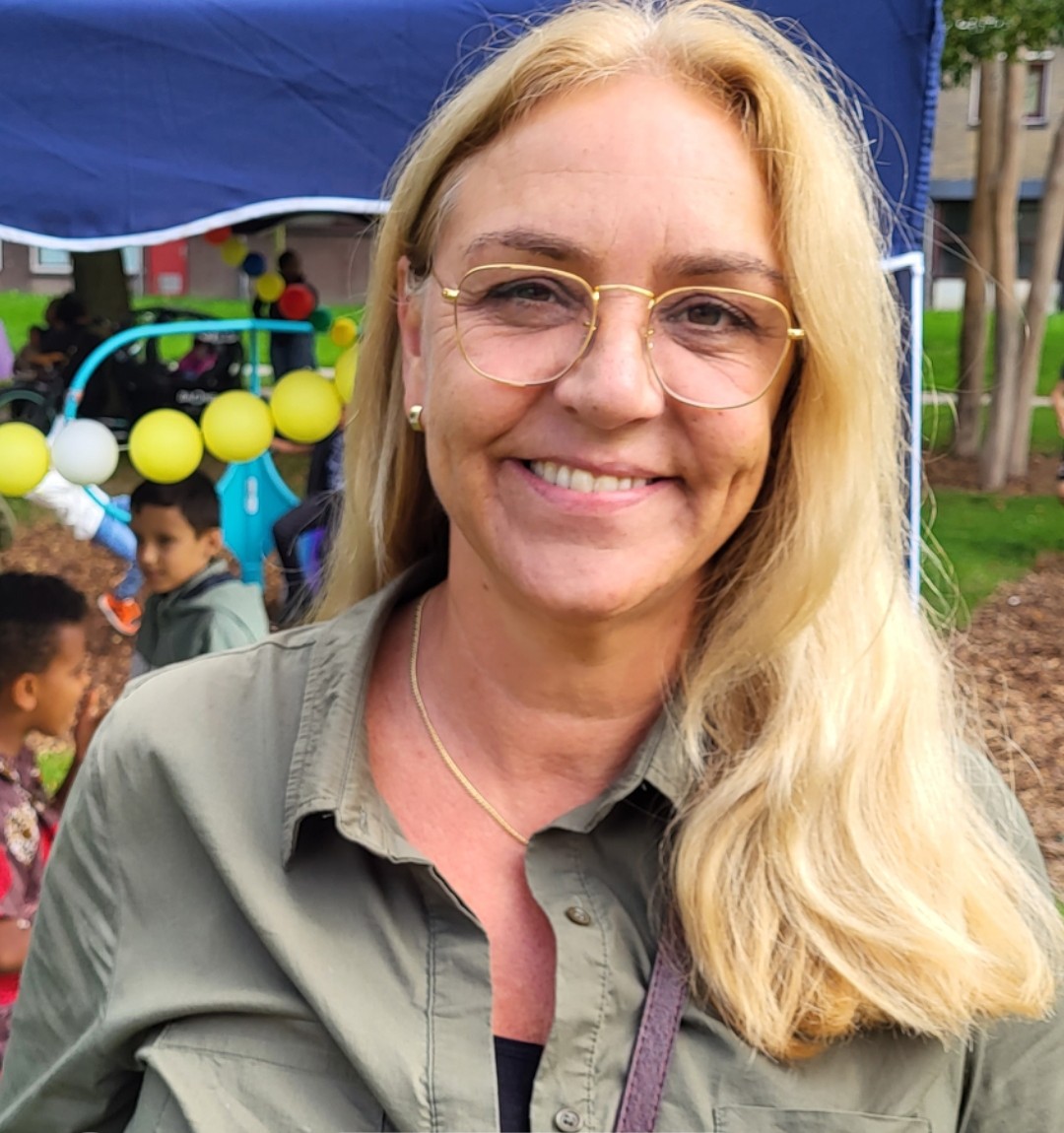 Over Aap en Olie en tekeningen voor Marokko