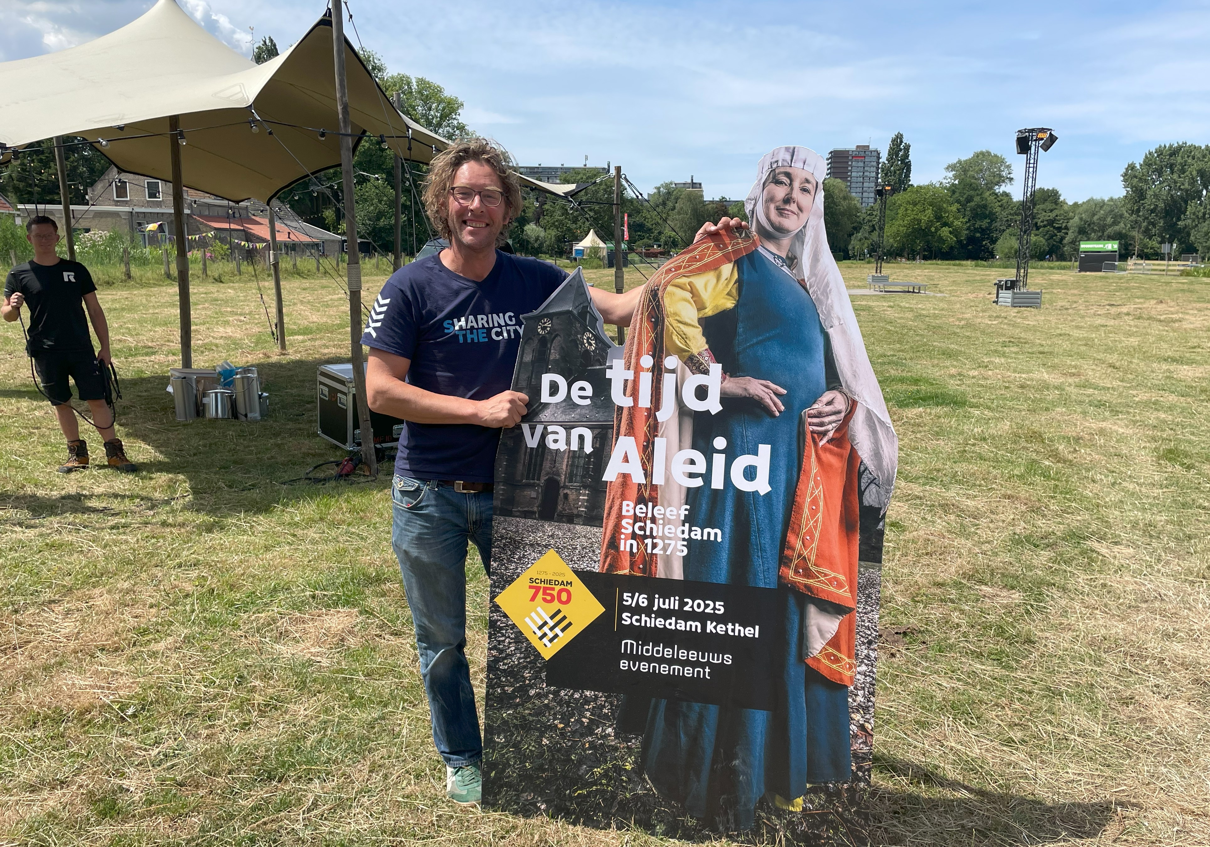 Opbouw kampement in volle gang