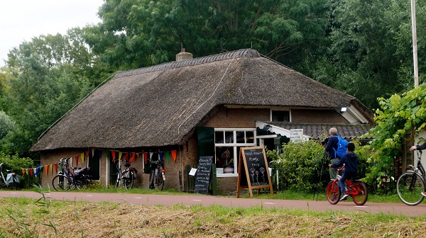 Theetuin van de Groene Raat is weer geopend