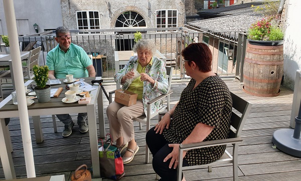 Miep bewaarde 78 jaar lang sieraad van gedeporteerde Sara