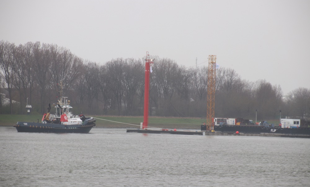 Nieuwe Waterweg langer gestremd voor scheepvaart