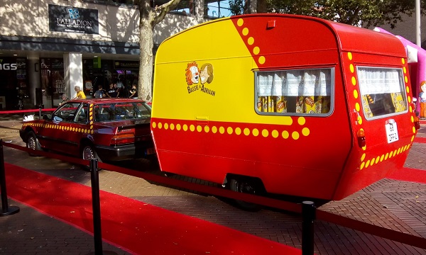 Een brok jeugdsentiment geparkeerd op het Veerplein