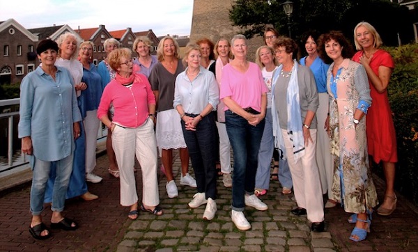 De vijftien vrouwen van 'Femmes Pur Sang' zoeken nieuwe koorleden
