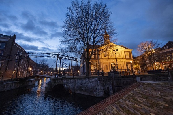 Vier december in de Bibliotheek Schiedam