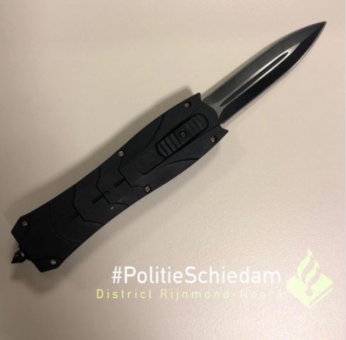 Dit valmes werd in beslag genomen bij een minderjarige