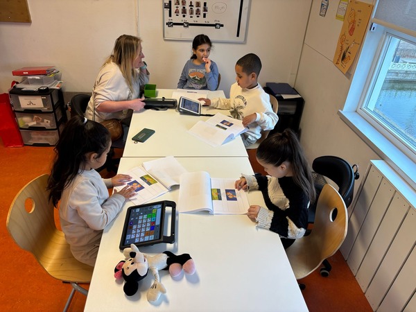 Samen naar school in Schiedam