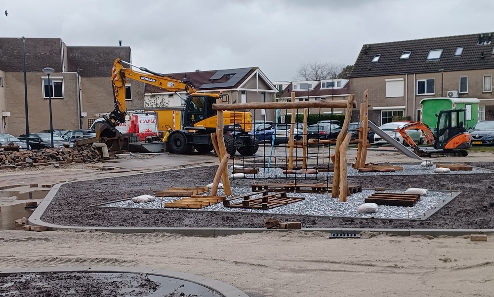 Nieuw pleintje in De Akkers begint vorm te krijgen