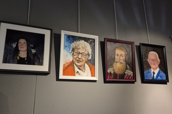  Portretten van 75 beroemde en beruchte Schiedammers