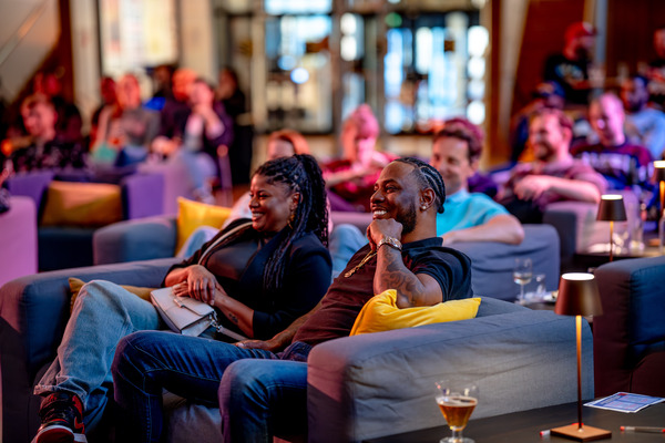  Kapot Grappig komt terug  naar Theater aan de Schie