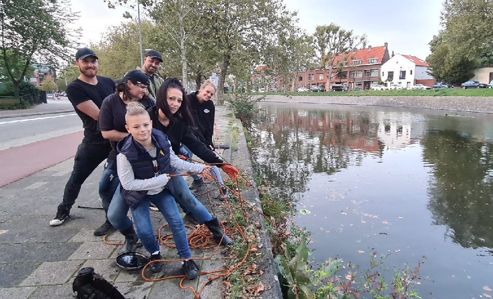 Magneetvissers 'Schaamtelooz' actief in de Nieuwe Haven