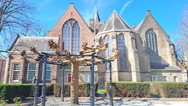 Elke dinsdag een open deur voor stilte en zingeving