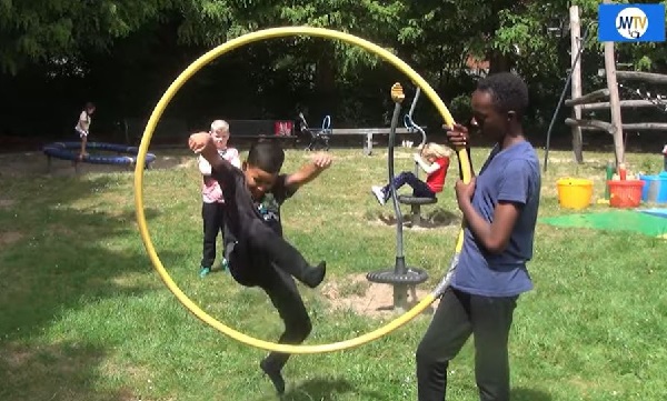 Circus Hannes & Co op Speeleiland in Nieuwland