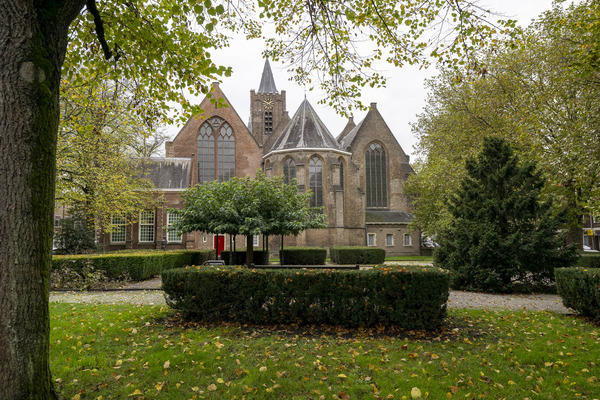 Regenboog Viering in de Grote of Sint Janskerk