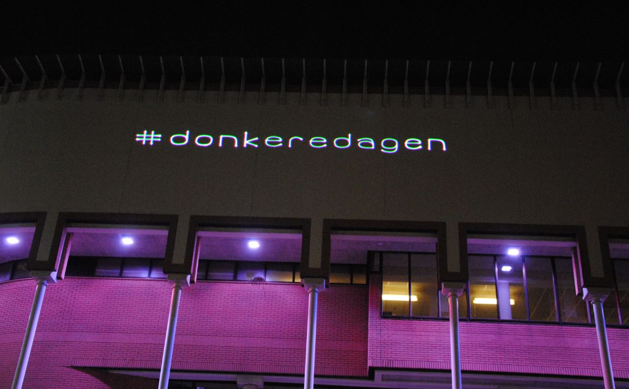 Dat is flink schrikken als inbrekers 's nachts op je ruiten bonken