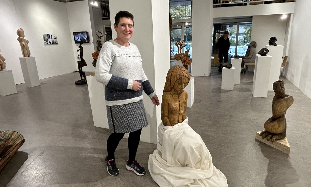 "Waarom spiegeltje eronder? Hoe maak je die hangende objecten?"