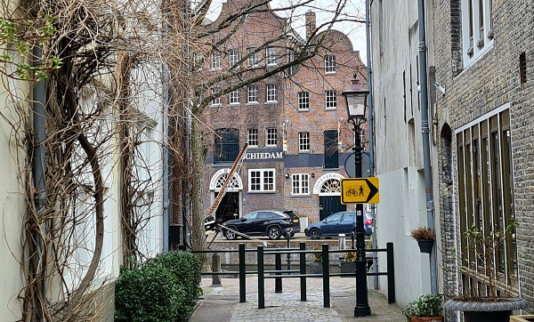 Niet meer op de scooter door de Branderssteeg