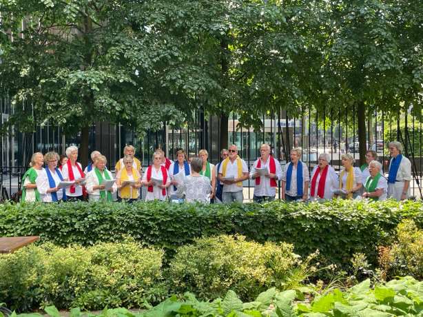 Singing Together met koor Stand Together