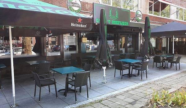 Café 't Hoefijzer gaat vrijdag open
