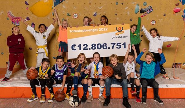 Clubs in Schiedam halen ruim 30 duizend euro op