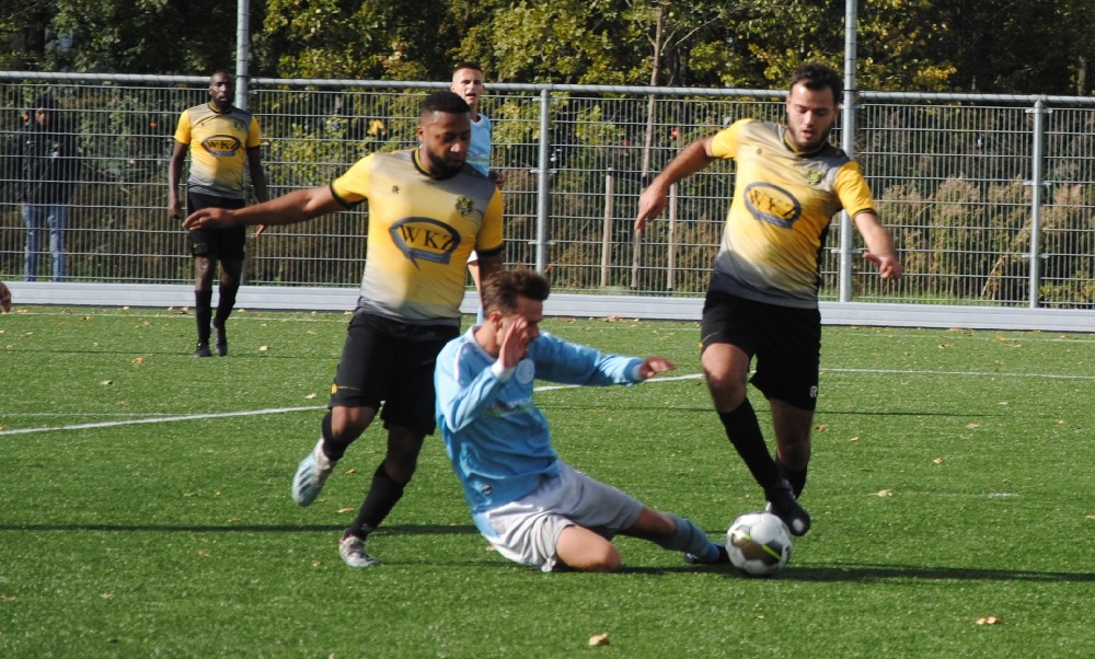 Hermes-DVS wint in doelpuntrijk duel: 8-4