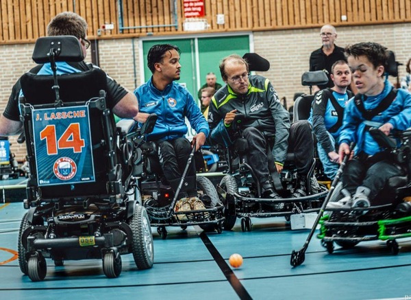 Rolstoelhockey in de Margriethal