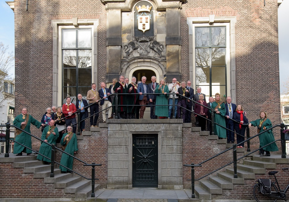 Gildeparade: zaterdag in toga’s en klederdracht achter de muziek aan