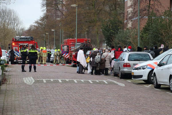 Flatgebouw in Holy ontruimd wegens brand in kelderbox
