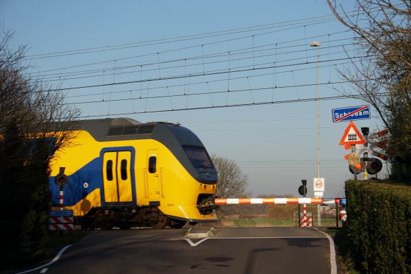 Voorstel om overweg Kethel te vervangen door tunnel