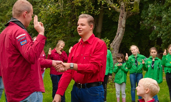 Scouting Tono installeert nieuwe vrijwilligers