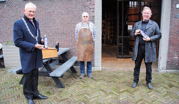 Inge van Haastert volgt Jacques Tange op voor etiket-ontwerp