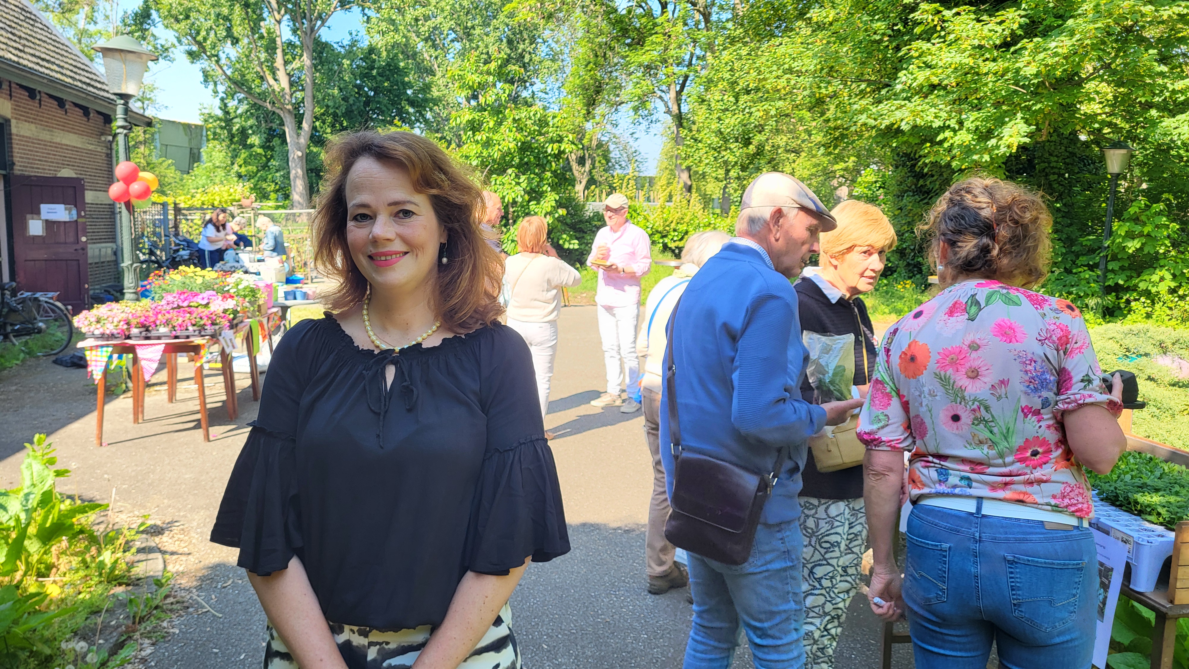 Inner Wheel in actie voor Voedselbank Tuinieren Schiedam