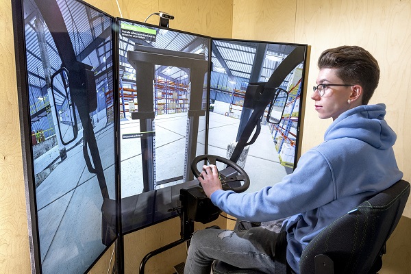 Lancering Heftrucksimulator bij Lentiz | LIFE College