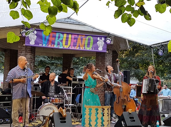 Vier bands op de zondag van Verueño