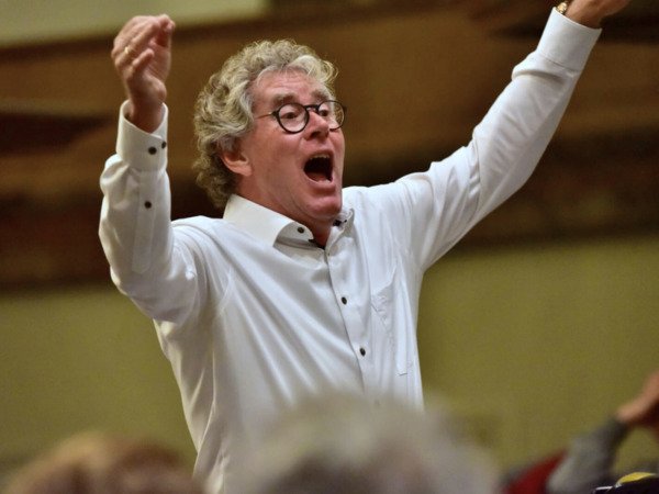 Korenconcert door Inspire2LiveChoir en Choir4Hope 