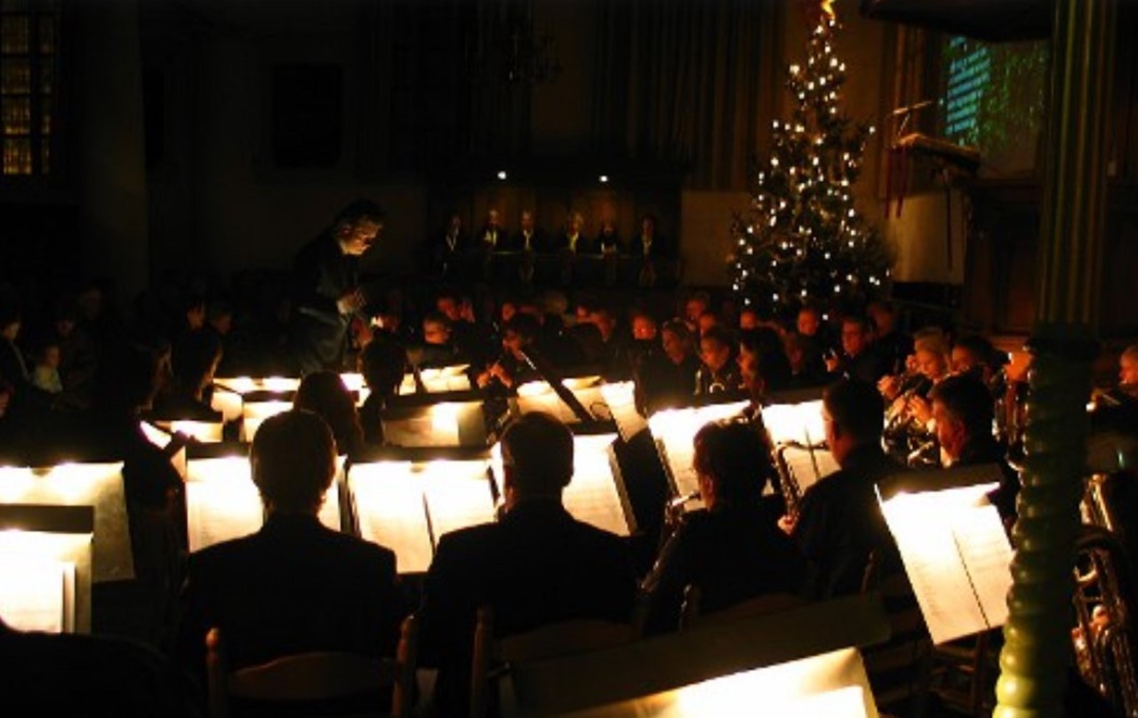 Het traditionele kerstconcert in de Dorpskerk in Schiedam Noord 