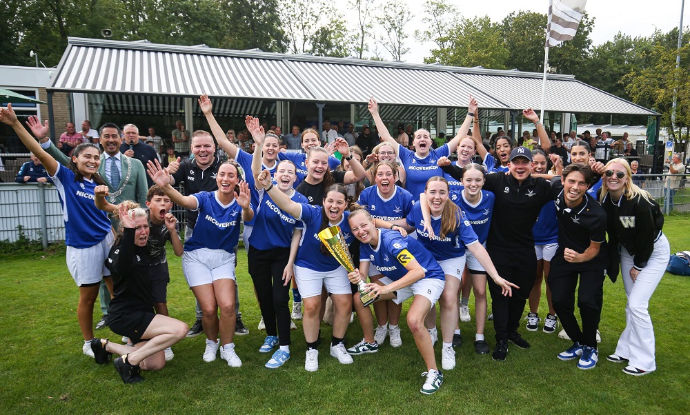 Bij de dames is PPSC de voetbalkampioen 2024 Schiedam