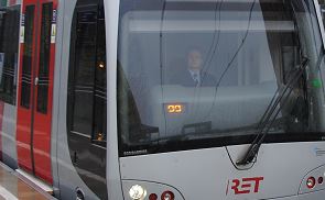 Kortsluiting en rookontwikkeling in metrostation