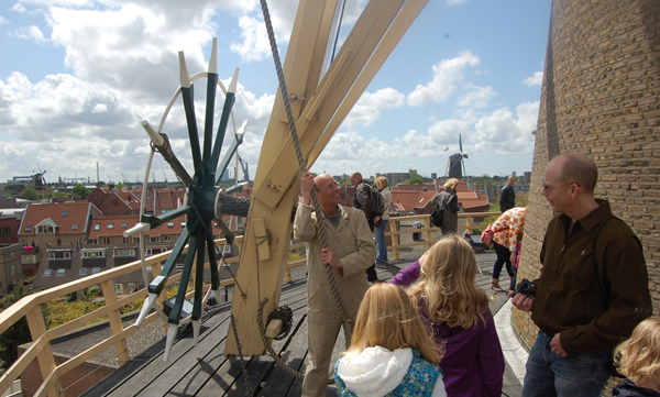 Ambacht en geschiedenis centraal tijdens Schiedamse Molendag 