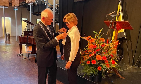 Janet van Huisstede is benoemd tot Ridder in de Orde van Oranje Nassau