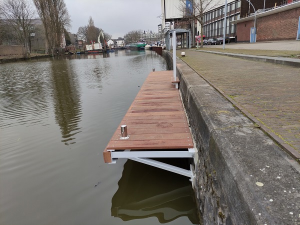 Aan te leggen steiger bij molen De Walvisch wordt nieuwe vertrekpunt fluisterboot