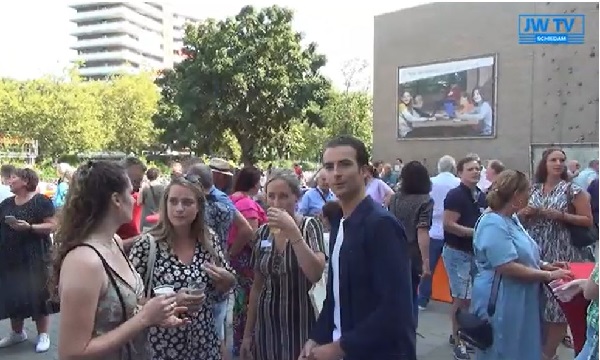 Welke oudleerlingen en (oud) docenten herken jij in de video?