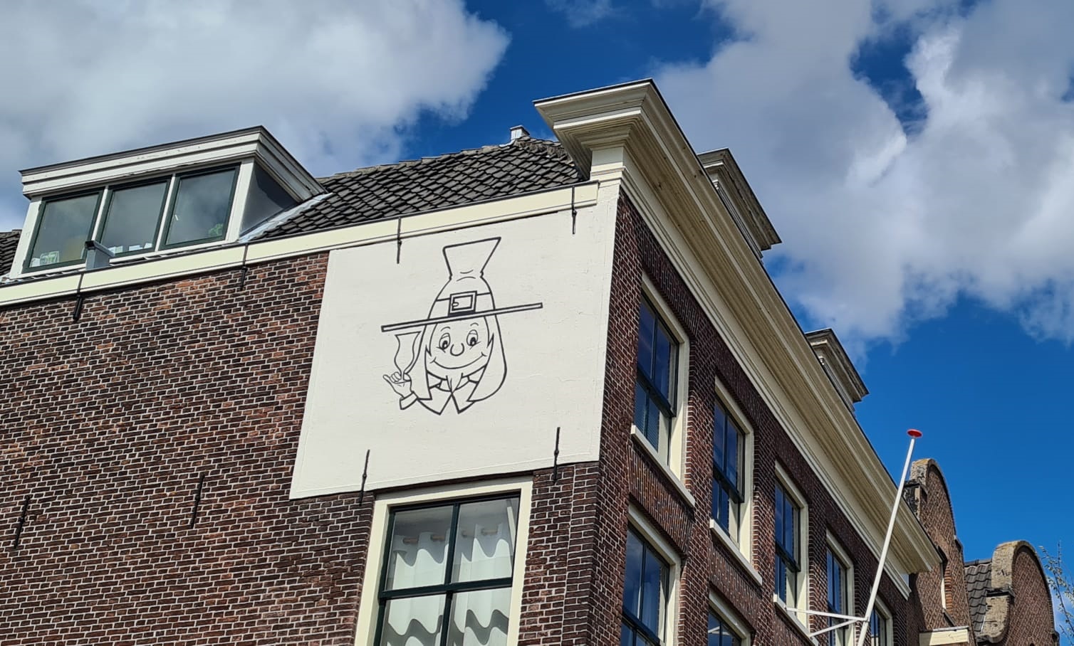 Muurschildering van Proosje op pand waar Harr Wiegman woonde