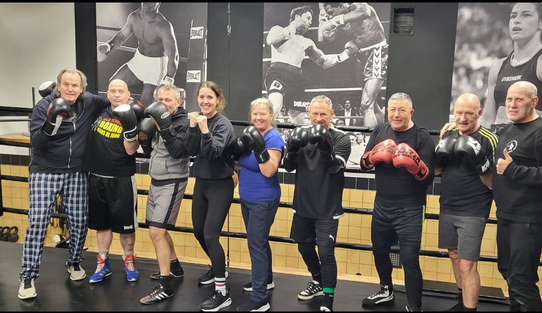 Boksen voor senioren populair bij boksschool Hans de Jong